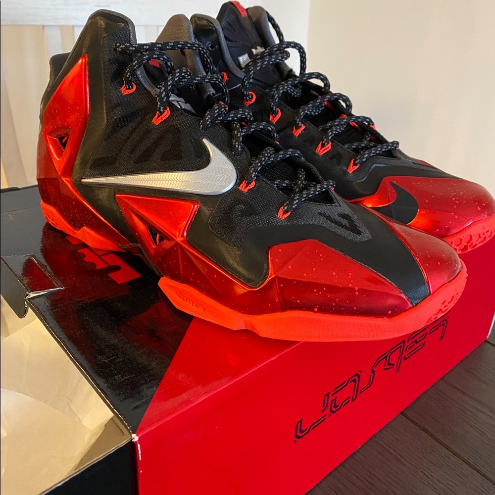 LeBron 11 “Away”